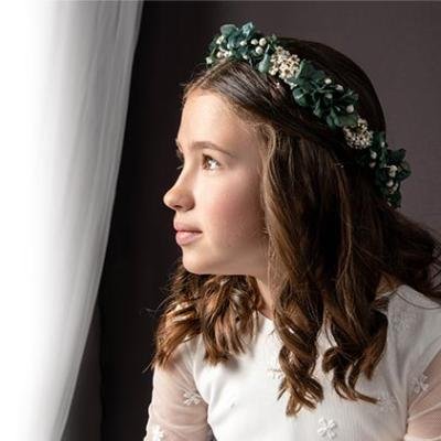 Nina Comunion Ventana