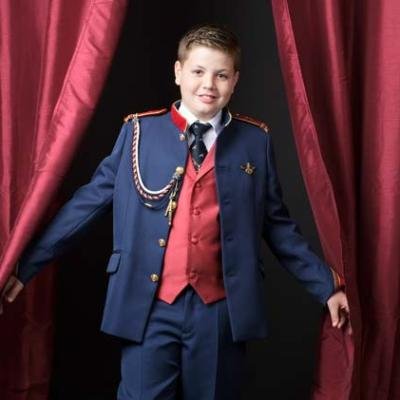 Nino Comunion Cortina